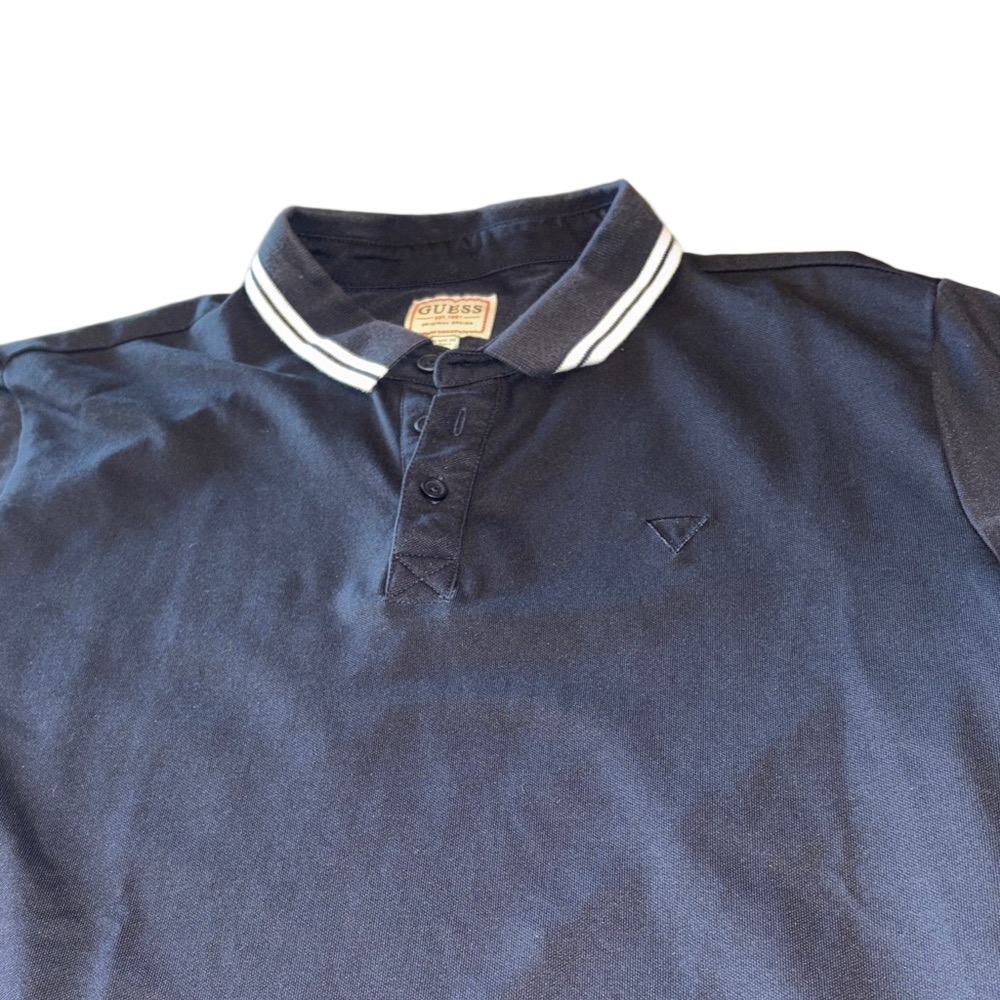 GUESS Men’s Medium Slim Fit Polo Shirt – Navy Blue